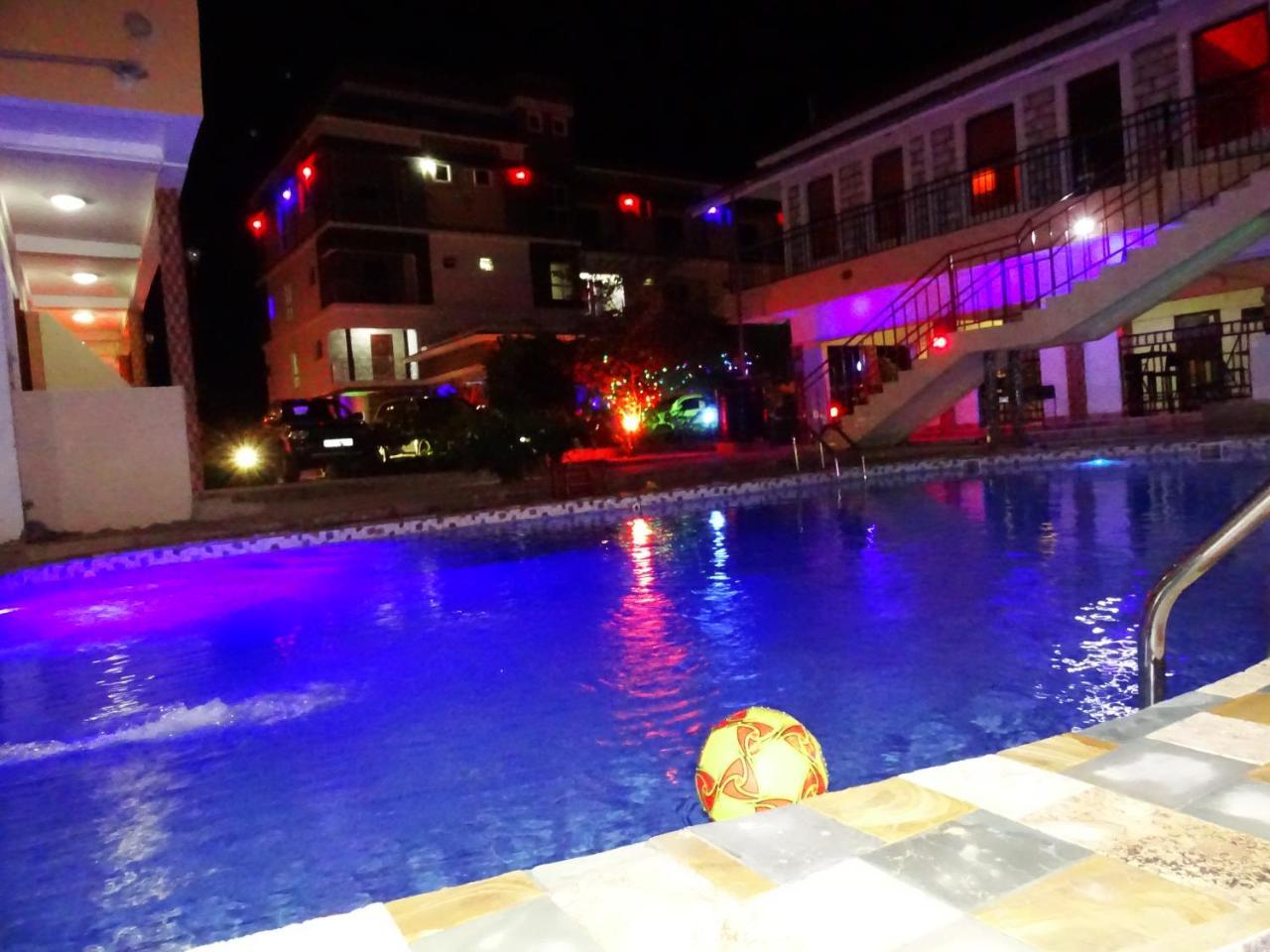 Diplomat Diani Beach Resort Luaran gambar