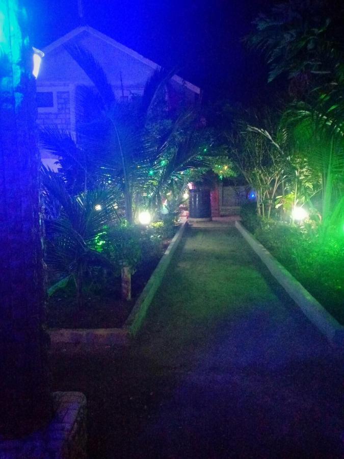 Diplomat Diani Beach Resort Luaran gambar